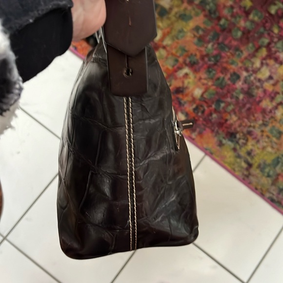 Dooney & Bourke Vintage Croc pattern Leather dark brown Shoulder Bag - Picture 6 of 17